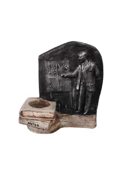 El Yapımı Başöğretmen Atatürk Temalı Kalemlik & Saksı,atatürk Görselli Biblo. Diğer