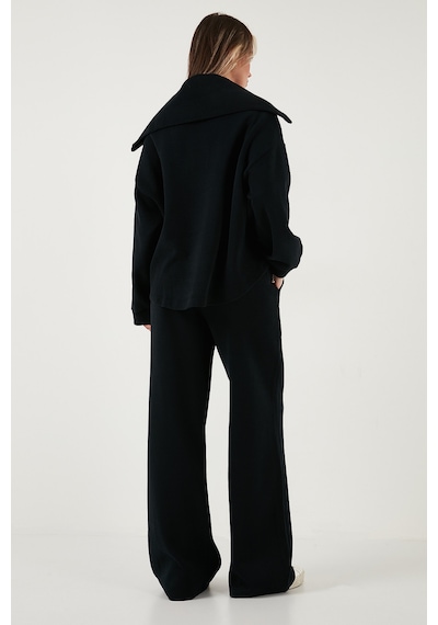 Lela Pamuklu Oversize Fit Yarım Fermuarlı Yaka Uzun Kollu Triko Bayan Takım 68351218 Siyah Lela Pamuklu Oversize Fit Yarım Fermuarlı Yaka Uzun Kollu Triko Bayan Takım 68351218 Siyah