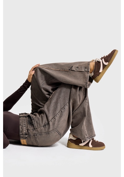 Itsbasic Kadın Koyu Kahve Kot 3w5-70 Süper Baggy Fit Paça Detaylı Özel Tasarım Denim Jean Itsbasic Kadın Koyu Kahve Kot 3w5-70 Süper Baggy Fit Paça Detaylı Özel Tasarım Denim Jean