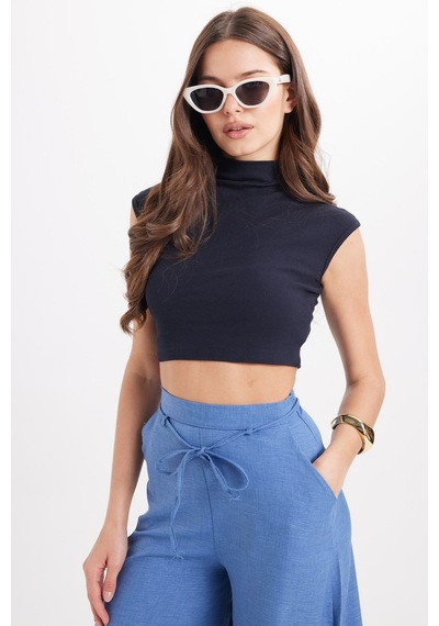 Tudors Kadın Slim Fit Dar Kesim Pamuklu Likralı Dik Yaka Sıfır Kol Yumuşak Dokulu Lacivert Crop Bluz-50466