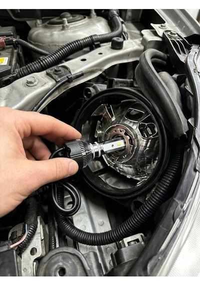 Access Plus H7 Xenon Far Ampulü 12v - 24v Uyumlu Şimşek Etkili Beyaz Işık 2 Adet