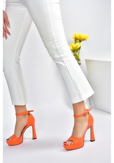 Fox Shoes Turuncu Platform Kalın Topuklu Kadın Ayakkabı K40458010 Fox Shoes Turuncu Platform Kalın Topuklu Kadın Ayakkabı K40458010