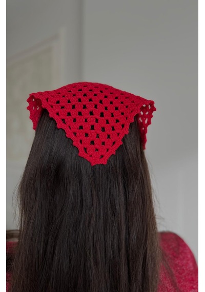 Kadın El Örgüsü Üçgen Bandana Saç Aksesuarı Kırmızı