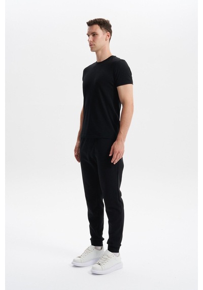 AR-MA Arma Erkek Slim Fit Örme Interlok Basic Dar Paça Eşofman Altı Arka Ve Yan Fleto Fermuar Cepli Paçalar Ribanalı %80 Pamuk %14 Polyester %6 Elastane K30174998902 Siyah AR-MA Arma Erkek Slim Fit Örme Interlok Basic Dar Paça Eşofman Altı Arka Ve Yan Fleto Fermuar Cepli Paçalar Ribanalı %80 Pamuk %14 Polyester %6 Elastane K30174998902 Siyah