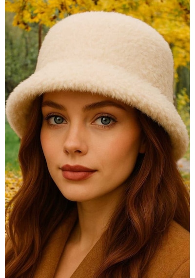 Uniquetrenders Kadın Soft Peluş Ayarlanabilir İpli Bucket Kova Şapka Ekru