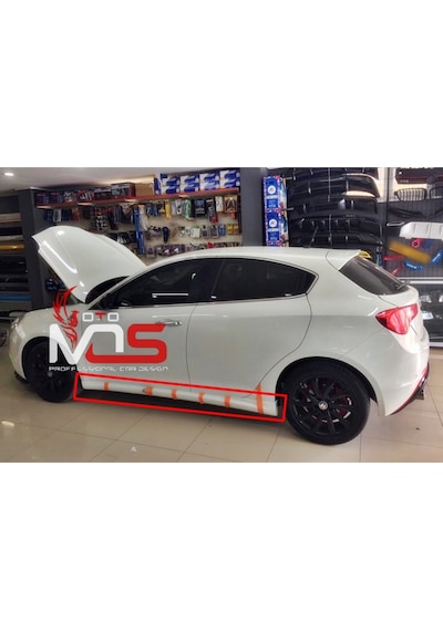 Alfa Romeo Giulietta R Marşpiyel Takım Fiberglass Boyasız