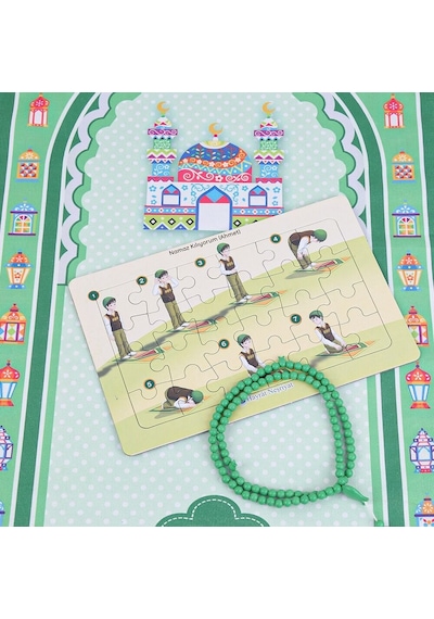 Çocuk Seccadesi 45 82 Cm Sahra Yeşil & Kokulu Tesbih Yeşil & Ahmet Namaz Kılıyor Puzzle Çok Renkli