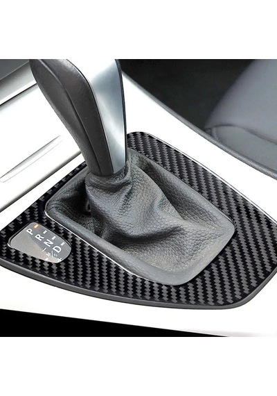 Bmw E90 E92 Vites Çerçevesi Kaplaması Alt Kısım Karbon