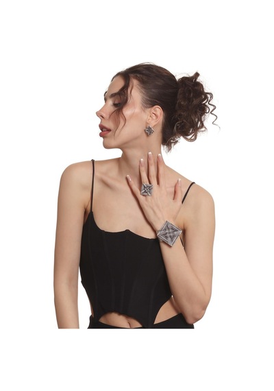 Kadın Antik Gümüş Kaplama Örgü Dokulu Geometrik Tasarım Küpe &yüzük &bilekik Set Gümüş