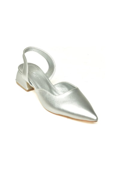Fox Shoes U998011109 Gümüş Alçak Topuklu Kadın Ayakkabı Gümüş