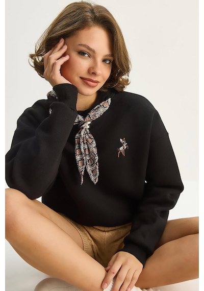 Shade Kadın Fular Detaylı Ceylan Nakışlı Üç İplik Şardonlu Oversize Sweatshirt 6916 60283615 - Siyah