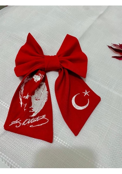 Atatürk Ay Yıldız Nakış İşlemeli Toka Kırmızı