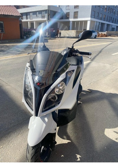 Motocam Kymco Xtown 250 İ Ön Cam 2016-2026 Model 78cm Şeffaf Renkli 4mm Uzun