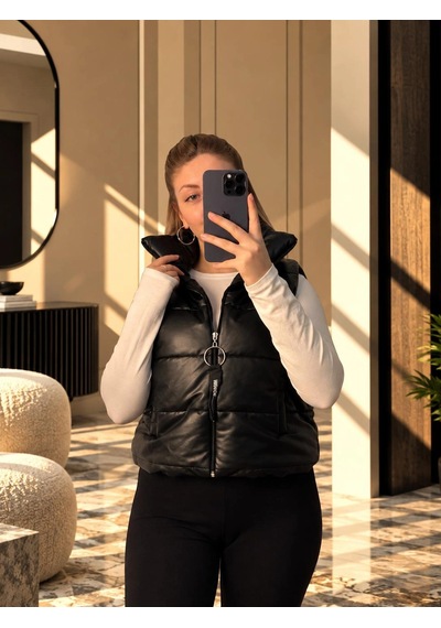 Elora Atelier Dik Yaka Fermuarlı Mat Deri Şişme Yelek Siyah