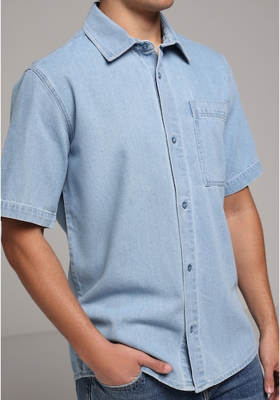 Colin's Colins Regular Fit Klasik Yaka Düz Erkek Light İndigo Denim Kısa Kol Gömlek Cl1081129 Q1.v1 Dn45009 Mavi Colin's Colins Regular Fit Klasik Yaka Düz Erkek Light İndigo Denim Kısa Kol Gömlek Cl1081129 Q1.v1 Dn45009 Mavi