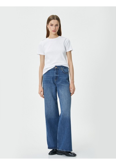 Koton Fitilli Tişört Slim Fit Bisiklet Yaka Apolet Detaylı Beyaz 4sak50009ek 4SAK50009EK000 Beyaz Koton Fitilli Tişört Slim Fit Bisiklet Yaka Apolet Detaylı Beyaz 4sak50009ek 4SAK50009EK000 Beyaz