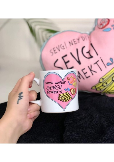 Sevgi Yemekti Tasarımlı Kupa Beyaz - Çok Renkli