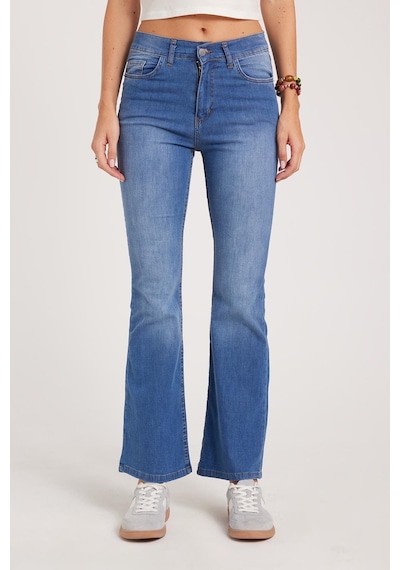 Tudors Kadın Regular Fit Klasik Kesim Pamuklu İspanyol Paça Lacivert Jean Kot Pantolon-39527 Lacivert Tudors Kadın Regular Fit Klasik Kesim Pamuklu İspanyol Paça Lacivert Jean Kot Pantolon-39527 Lacivert