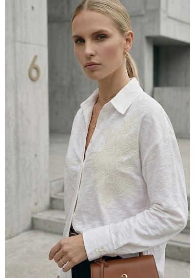 Kadın Beyaz Gömlek Düz Nakış Detaylı Uzun Kollu Oversize Şık Günlük Smart Casual Bluz - Kadın Gömlek