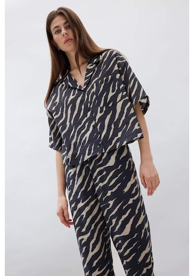 Defacto 	Loose Fit Zebra Desenli Modal Kısa Kollu Gömlek F0879AX25SM Siyah