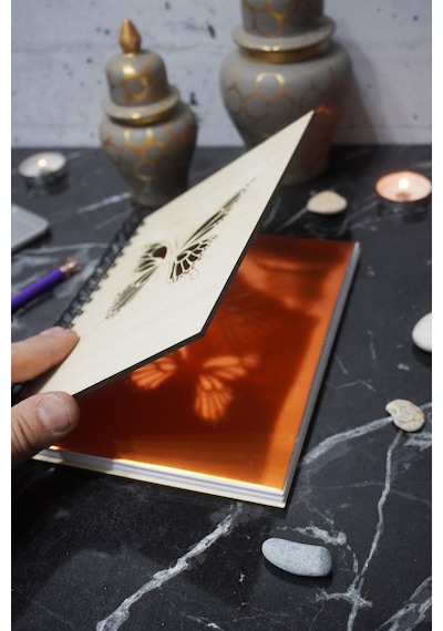 Kelebek Desenli Ahşap Defter - Ajanda - Günlük - Çizgisiz Defter Ahşap Rengi Banu - A5 Notebook