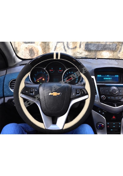 Chevrolet Orlando Dikme Direksiyon Kılıfı Parlak Siyah Bej Detaylı Bej Çift Yüzük Ve Dikiş 2011-2015