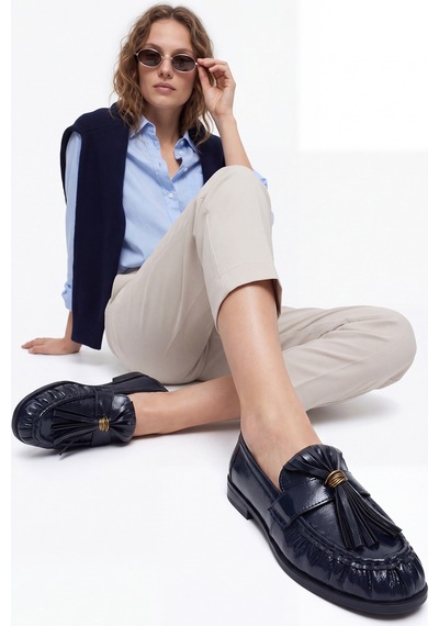 Luvi Shoes Marston Lacivert Kırışık Rugan Püsküllü Kadın Loafer Ayakkabı