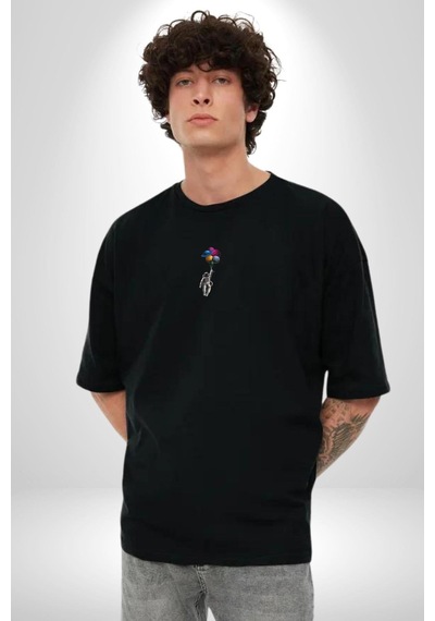 Gezegenler Balon Astronot Yükselişi Siyah Oversize Unisex Ön Orta Minimal Baskılı Tişört Siyah