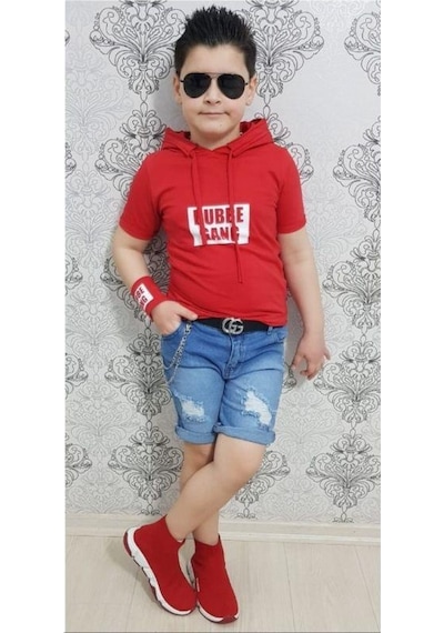 MODAVALS KAPİŞONLU SWEAT BİLEKLİK ZİNCİR AKSESUARLI 4 PARÇA ERKEK ÇOCUK KOT ŞORT KOMBİN - KIRMIZI MODAVALS KAPİŞONLU SWEAT BİLEKLİK ZİNCİR AKSESUARLI 4 PARÇA ERKEK ÇOCUK KOT ŞORT KOMBİN - KIRMIZI