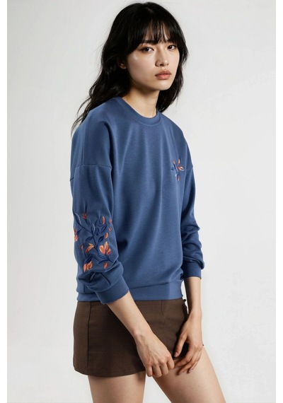 Hiccup Modal Dokulu İşlemeli Bisiklet Yaka Sweatshirt Berşan Collection Peygamber Çiçeği Mavisi