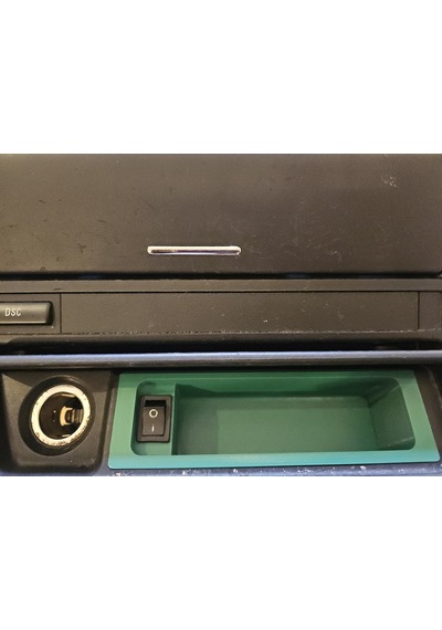 Bmw E46 Sigara Küllüğü Çakmak/12v Prizi Anahtarlı