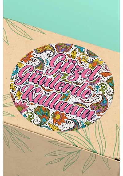 Pembe Güzel Günlerde Kullanın Sticker 3x3cm St2170 Çok Renkli