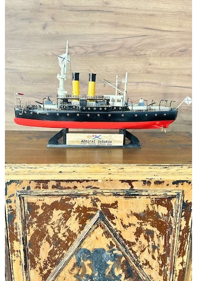 Admiral Uszakov Askeri Gemi Maketi