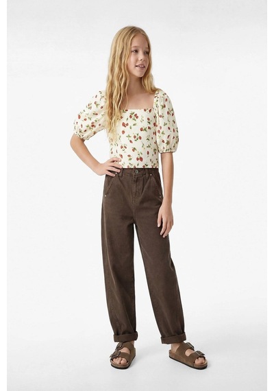 Koton Kız Çocuk Keten Viskon Karışımlı Gipeli Slim Fit Poplin Kare Yaka Crop Balon Kollu Çilek Desenli Bluz Kirmizi