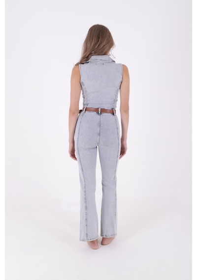 Dekoratif Kemer Detaylı Ve Kolsuz Fermuarlı Rahat Kot Kadın Tulum Kar Yıkama Açık Mavi Denim Kar Yıkama Açık Mavi Dekoratif Kemer Detaylı Ve Kolsuz Fermuarlı Rahat Kot Kadın Tulum Kar Yıkama Açık Mavi Denim Kar Yıkama Açık Mavi