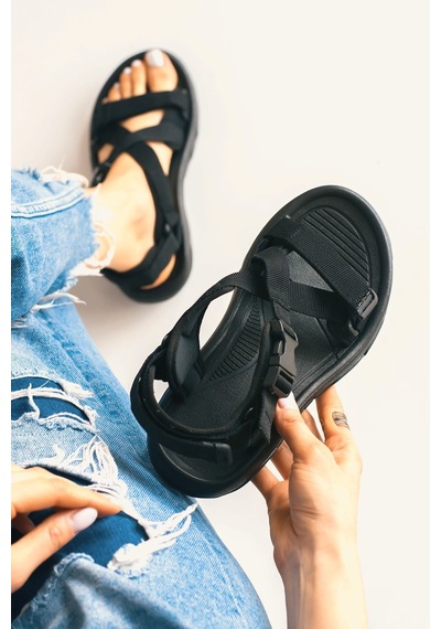 Günlük Unisex Tokalı Sandalet Yastıklı Hafif Tabanlı Çapraz Şerit Outdoor Esnek Ayakkabı 125ç Siyah