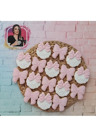 İsimli Fiyonklu Model Butik Kurabiye - 20 Adet