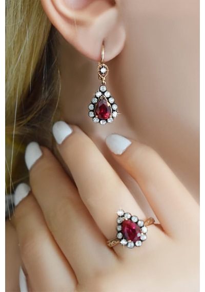 Damla Model Yakut Elmas Küpe