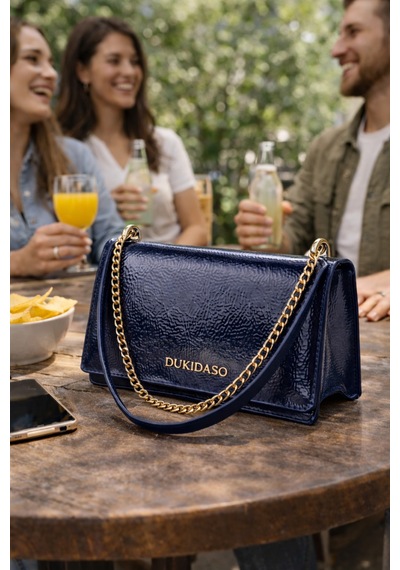 Dukidaso Mavi Rugan Zincir Detaylı Kadın Omuz Çantası Mavi Mt1451