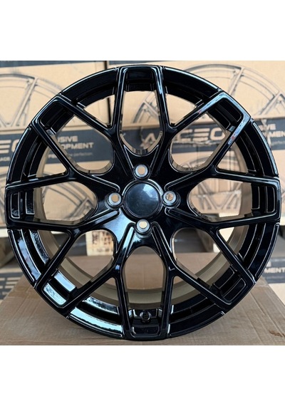 4 100 17 7.5 Et35 Ch73.1 Snc01 Deep Black Gloss