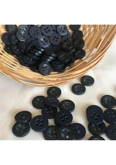 4 Delik Siyah Düğme - 28 Boy - 50 Adet