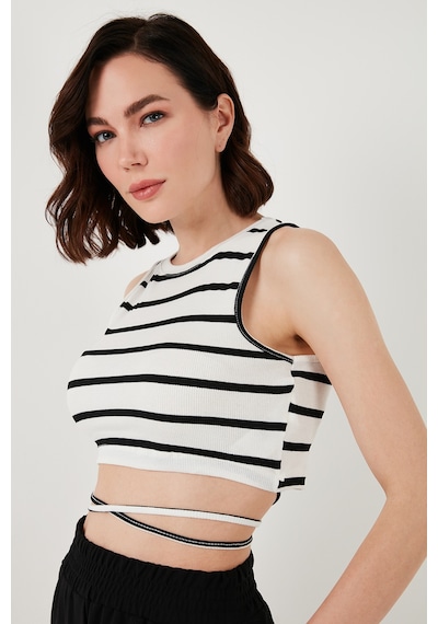 Lela Çizgili Slim Fit Bağlama Detaylı Bayan Crop 5865715 Beyaz-Siyah