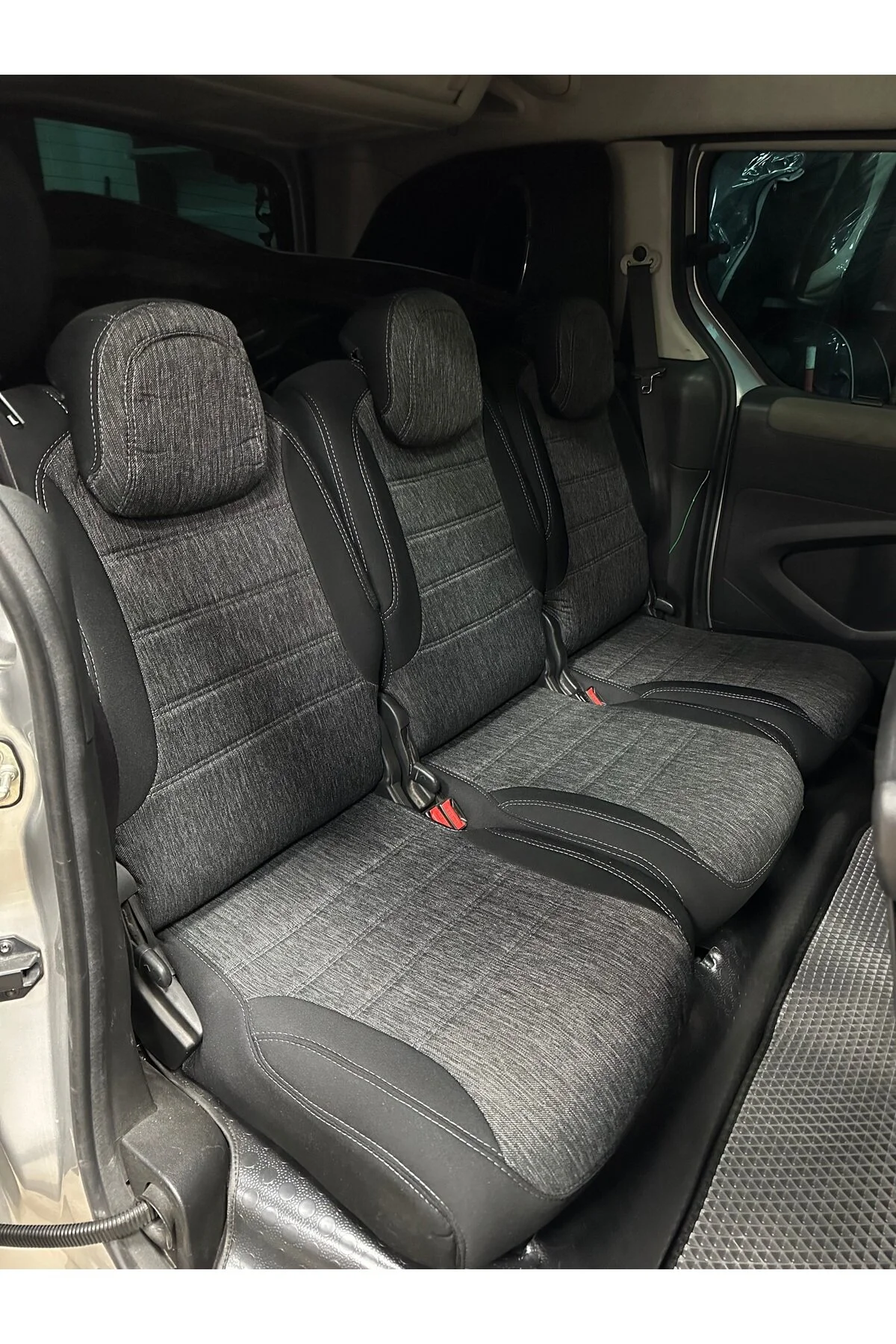 Toyota Proace Araca Özel Koltuk Kılıfı Siyah