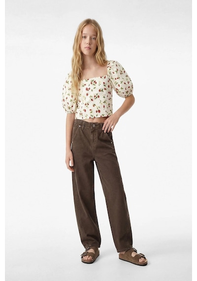 Koton Kız Çocuk Keten Viskon Karışımlı Gipeli Slim Fit Poplin Kare Yaka Crop Balon Kollu Çilek Desenli Bluz Kirmizi