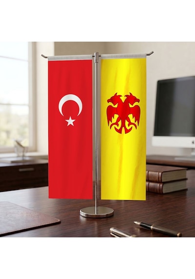 Selahaddin Eyyubi Ve Türk Bayrağı Kırlangıç T Tipi Masa Bayrak Takımı Diğer