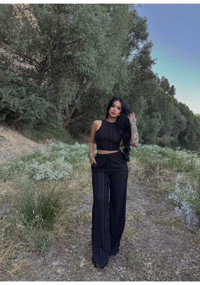 Evoa Kadın Siyah Halter Yaka Crop & Bol Paça Pantolon Fırfır Detaylı Gagari Takım Siyah Siyah