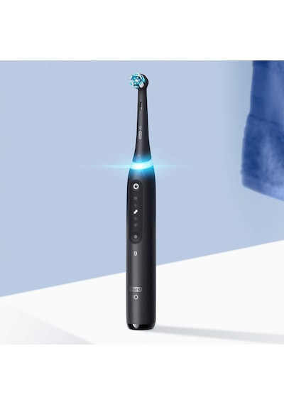 Oral-B iO 5 Şarjlı Diş Fırçası Mat Siyah