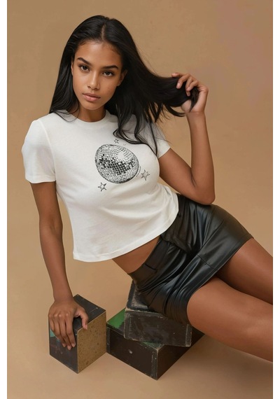 Hiccup Baskı Detaylı Regular Fit Bisiklet Yakalı %100 Pamuklu Crop T-shirt Gümüş Gri Hiccup Baskı Detaylı Regular Fit Bisiklet Yakalı %100 Pamuklu Crop T-shirt Gümüş Gri