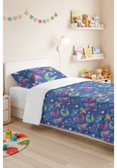 Evimde Bambaşka Mavi Dinozor Uzay Erkek Çocuk Odası Tek Kişilik Pike Takımı - Galaksi Mor 160x220 CM Yatak Örtüsü Evimde Bambaşka Mavi Dinozor Uzay Erkek Çocuk Odası Tek Kişilik Pike Takımı - Galaksi Mor 160x220 CM Yatak Örtüsü