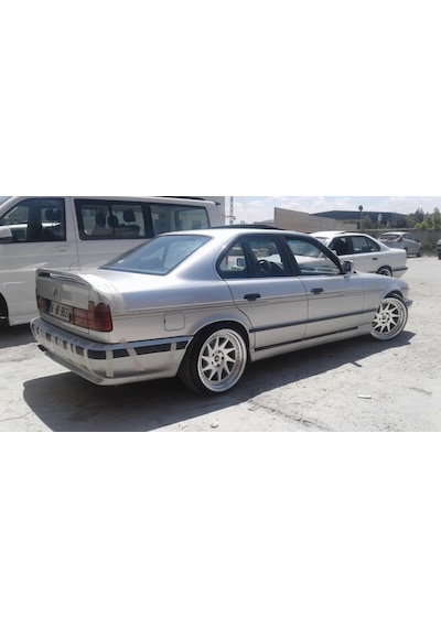 Bmw E34 Arka Tampon Eki Karlık